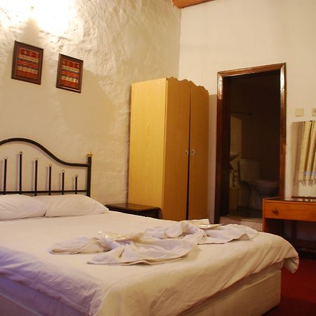 Yasin'S Place Backpackers Cave Hostel Göreme Exterior foto