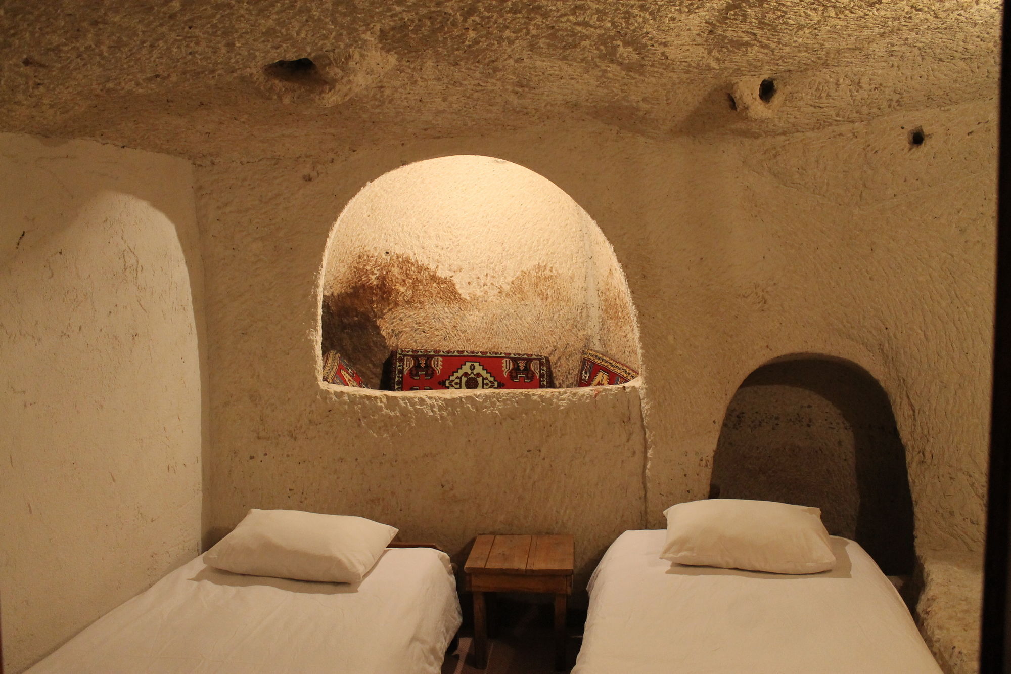 Yasin'S Place Backpackers Cave Hostel Göreme Exterior foto