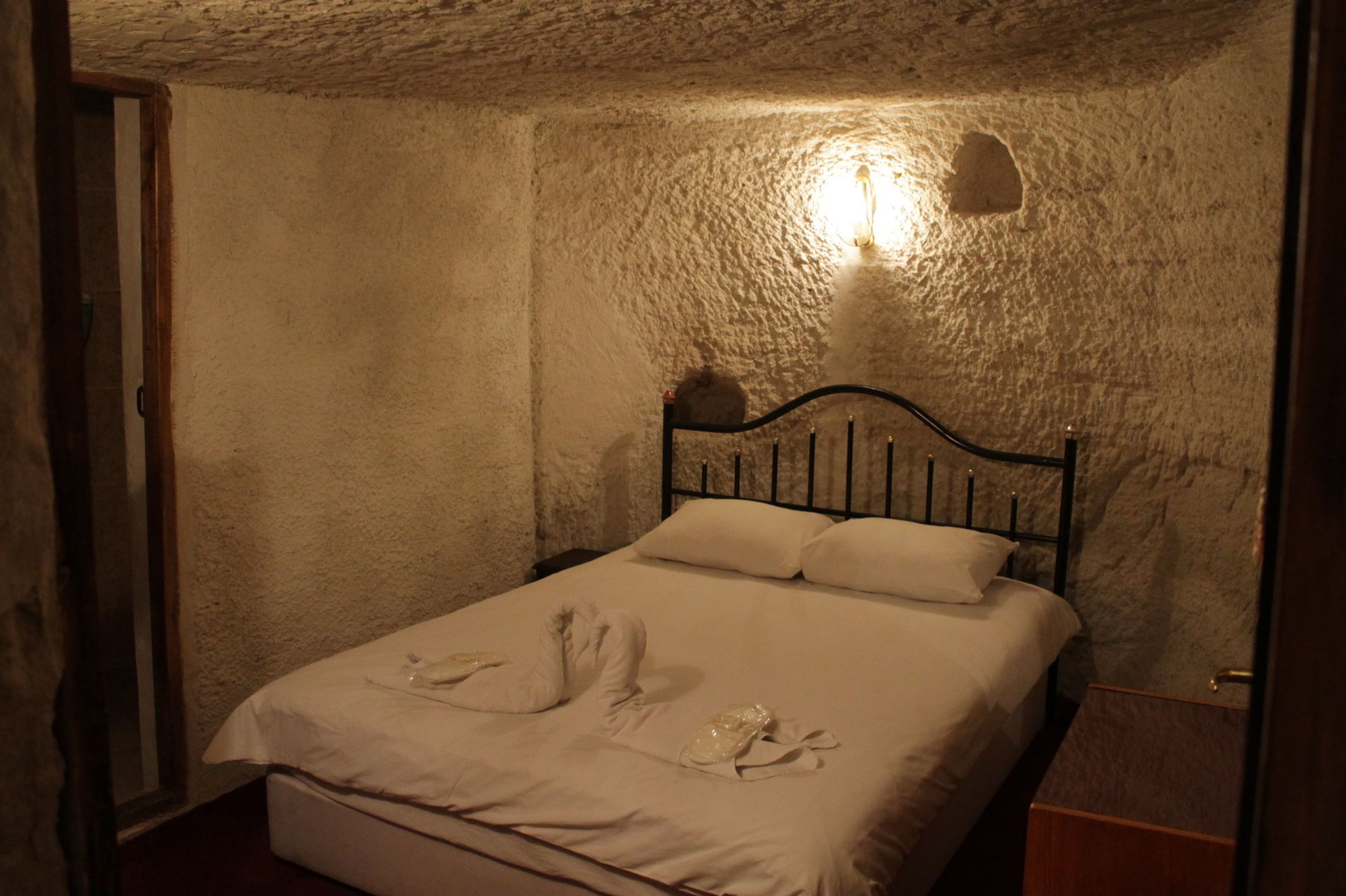 Yasin'S Place Backpackers Cave Hostel Göreme Exterior foto